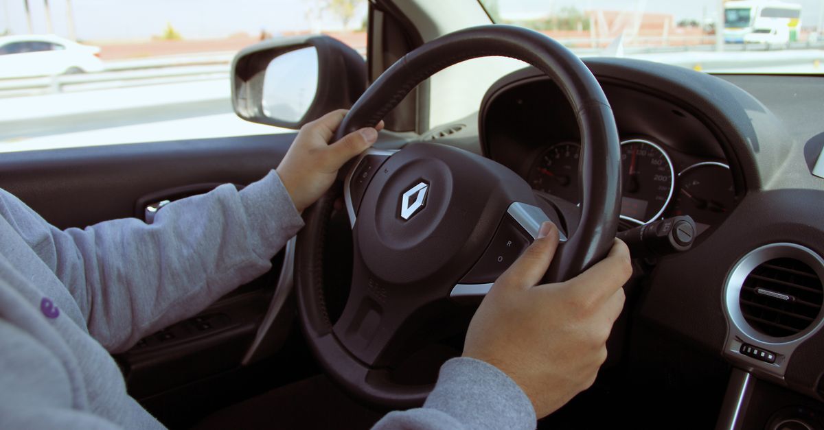 How Location Impacts Your Choice of Driving School